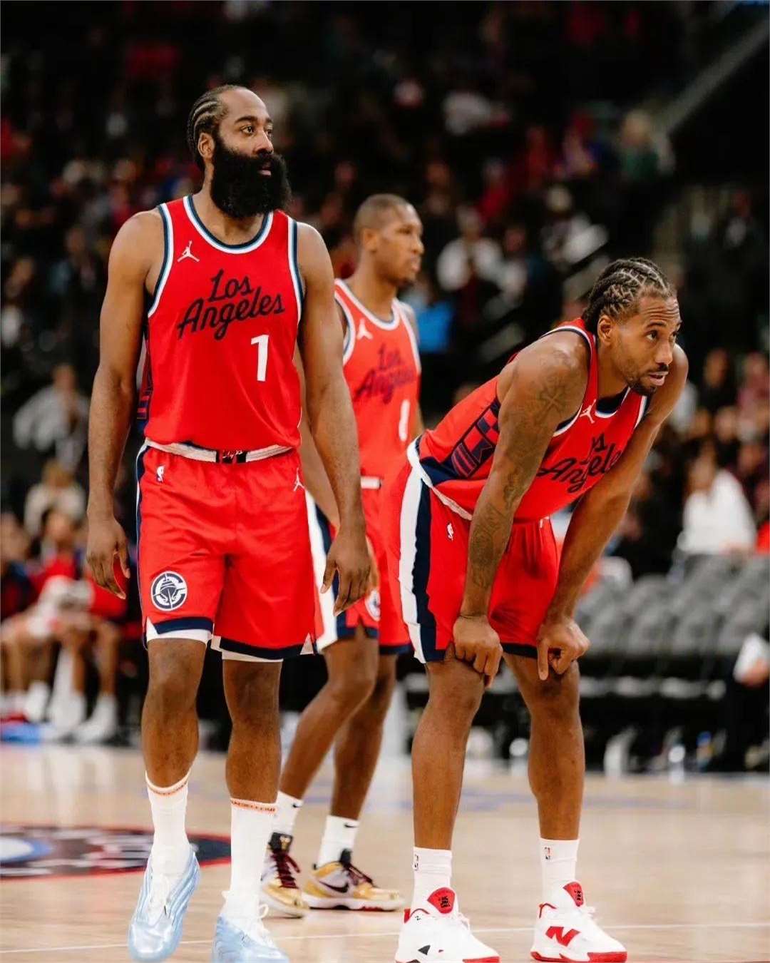 米乐m6官网-勇士和马刺的对决，库里和伦纳德的交锋引人入胜的简单介绍